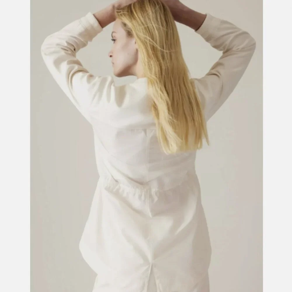 Athleta Ivory Magnolia White Triumph Hybrid Crewneck Sweatshirt Sz L NWT - Picture 2 of 16